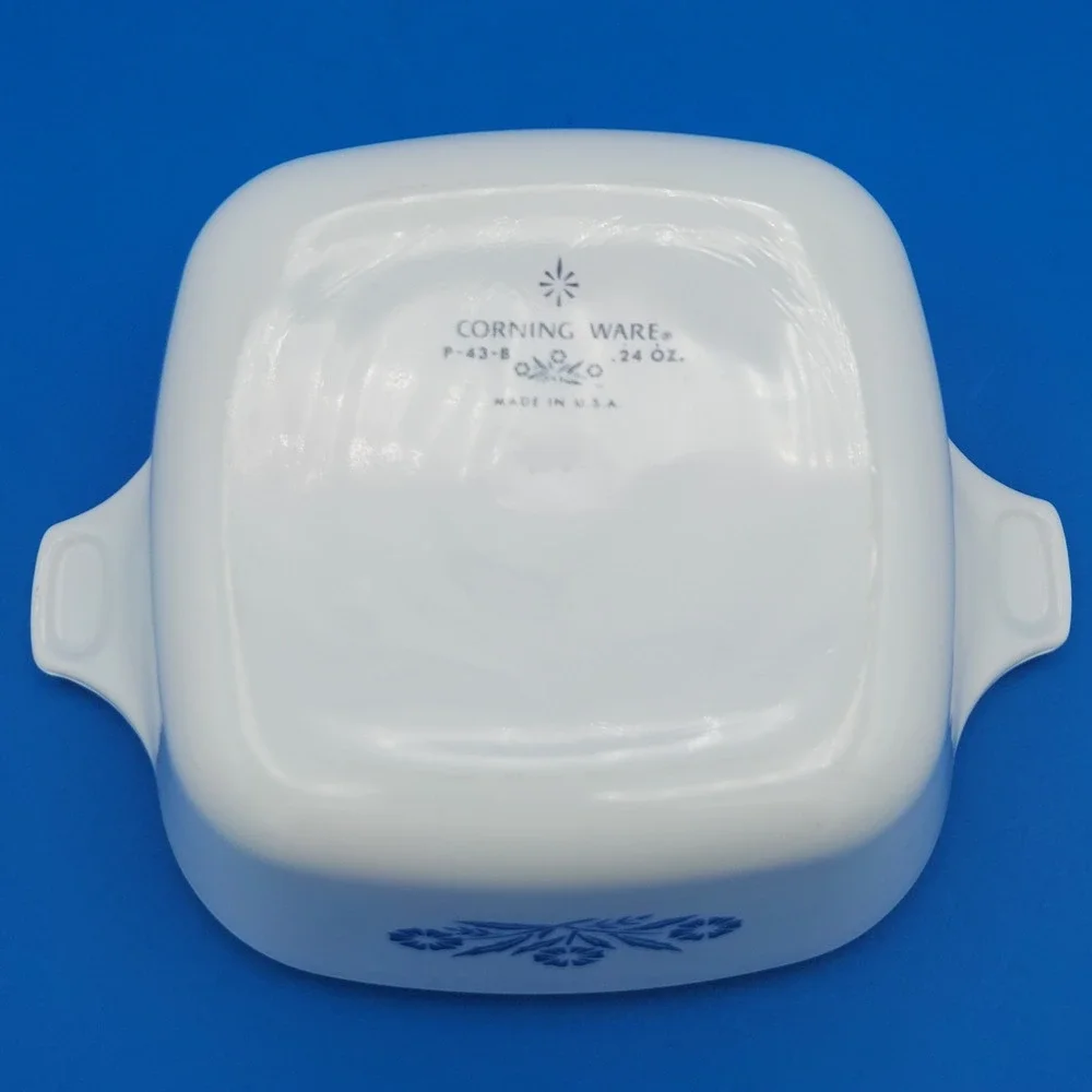 Corning Ware Cornflower Blue P-43-B 2 3/4 Cup 24 oz Casserole Dish with Lid